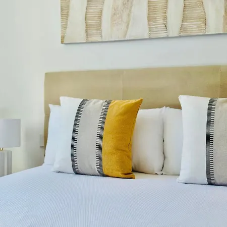 Canaryislandshost L Magenta 卡门港